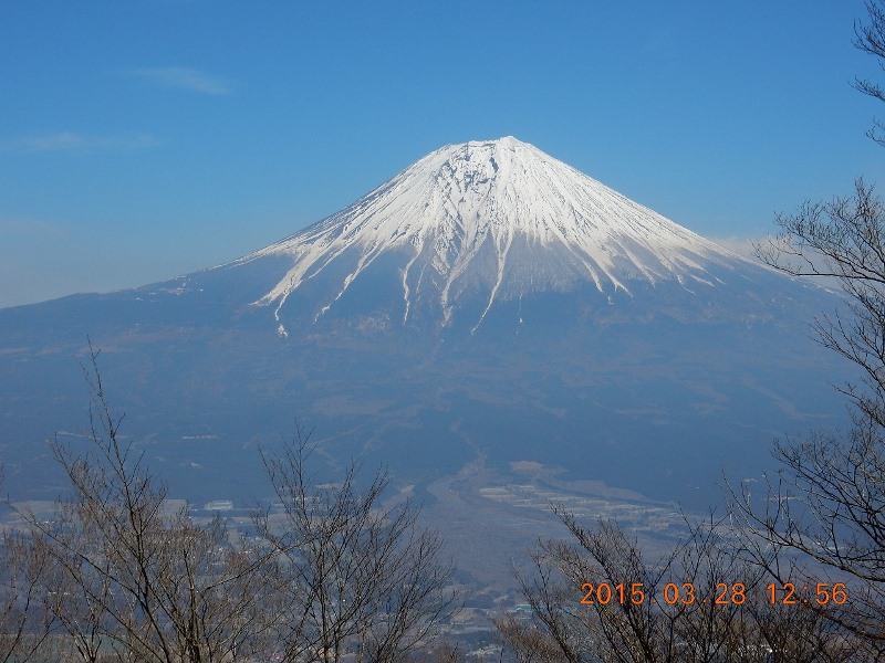 長者ヶ岳より富士山を望む 