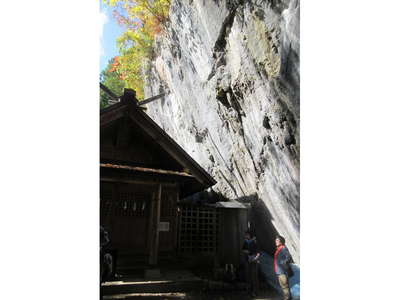 大岩の白髭神社 