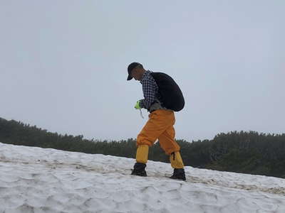 雪渓の旅人 