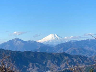 高尾山山頂より望む富士山