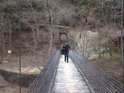 丹沢ホームから吊り橋を渡り、ヤビツ峠に向かう