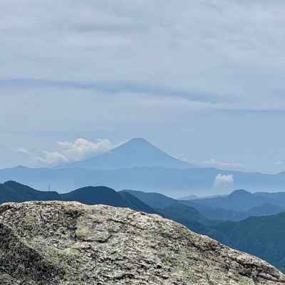 富士も見えるが天気は下り坂