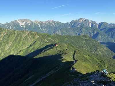 爺ヶ岳南峰より立山、剱岳 