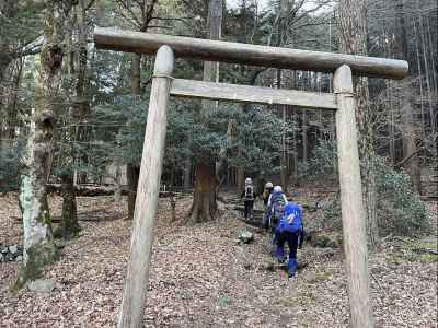 諸戸尾根へ入る 