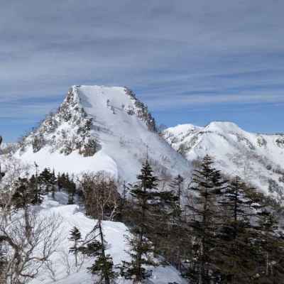 雪崩の名所、剣ヶ峰