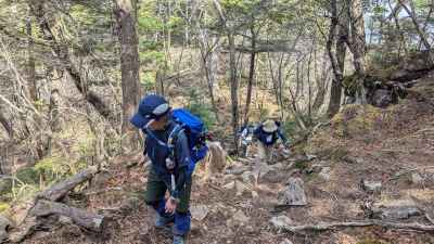 熊沢山への登り。少し急登でした