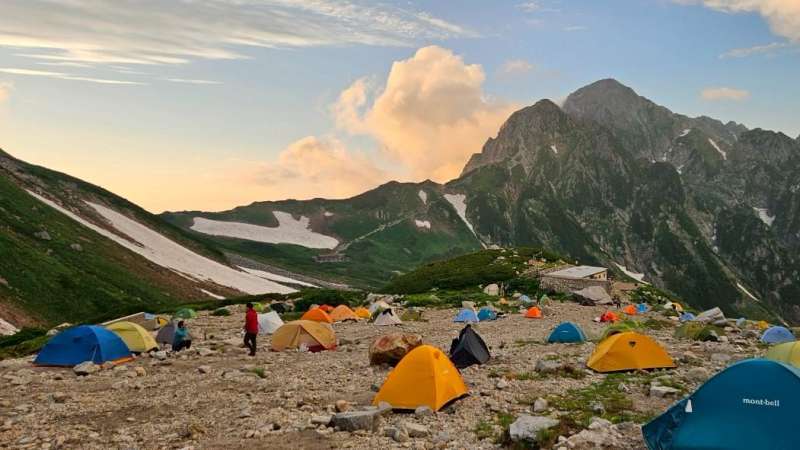 剱沢キャンプ場からの剱岳
