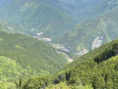 山また山 