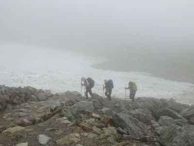 霧の中一の越へ&nbsp;