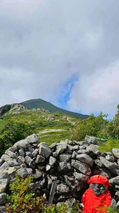 姥権現・・・安全登山を祈願