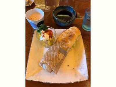 宿自慢の朝食「パニーニ」