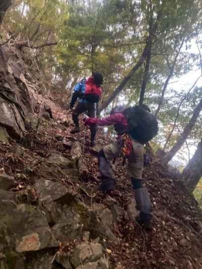 下山でしょ?まだ登るの?
