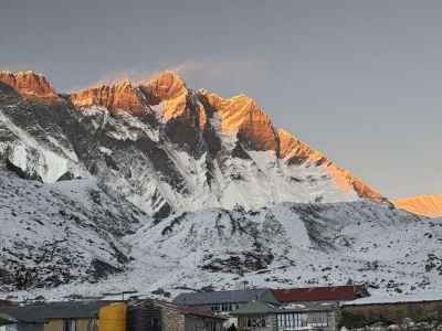 チュクンより夕焼けのヌプツェ