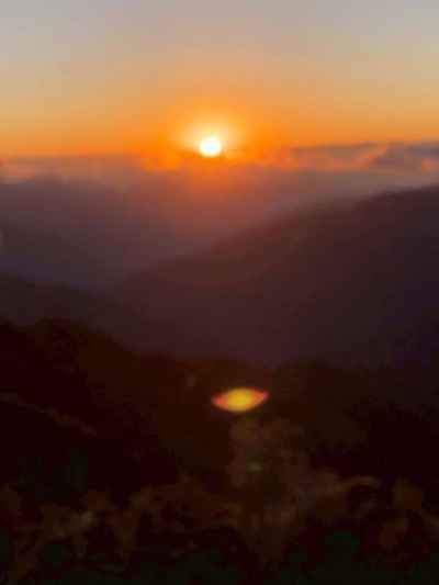 小屋前からご来光