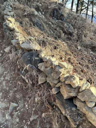 道端の石垣&nbsp;