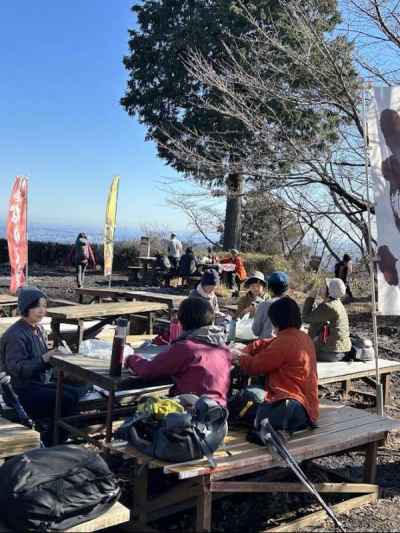 小仏城山の山頂でお昼ご飯